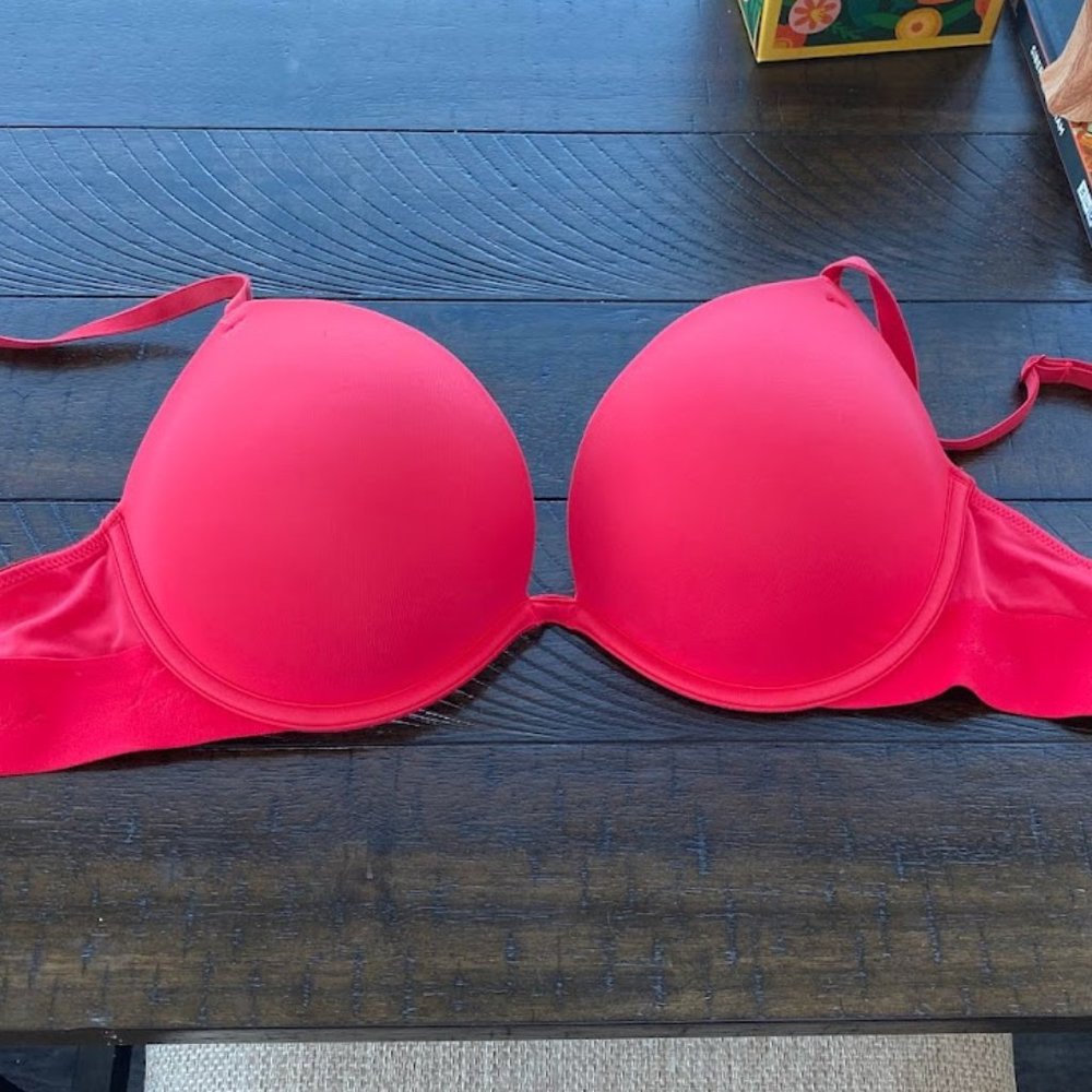 Victoria's Secret Pink Women's Wear Everywhere Super Push-Up Bra - Red Size 34C